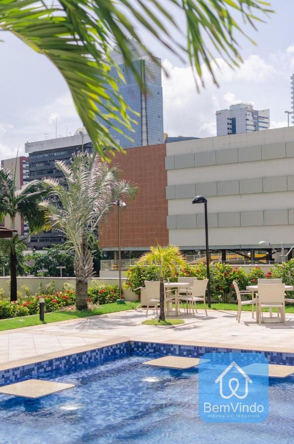 Completo Ao Lado Do Shopping